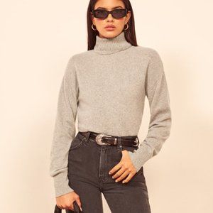 Reformation cashmere Boyfriend Turtleneck